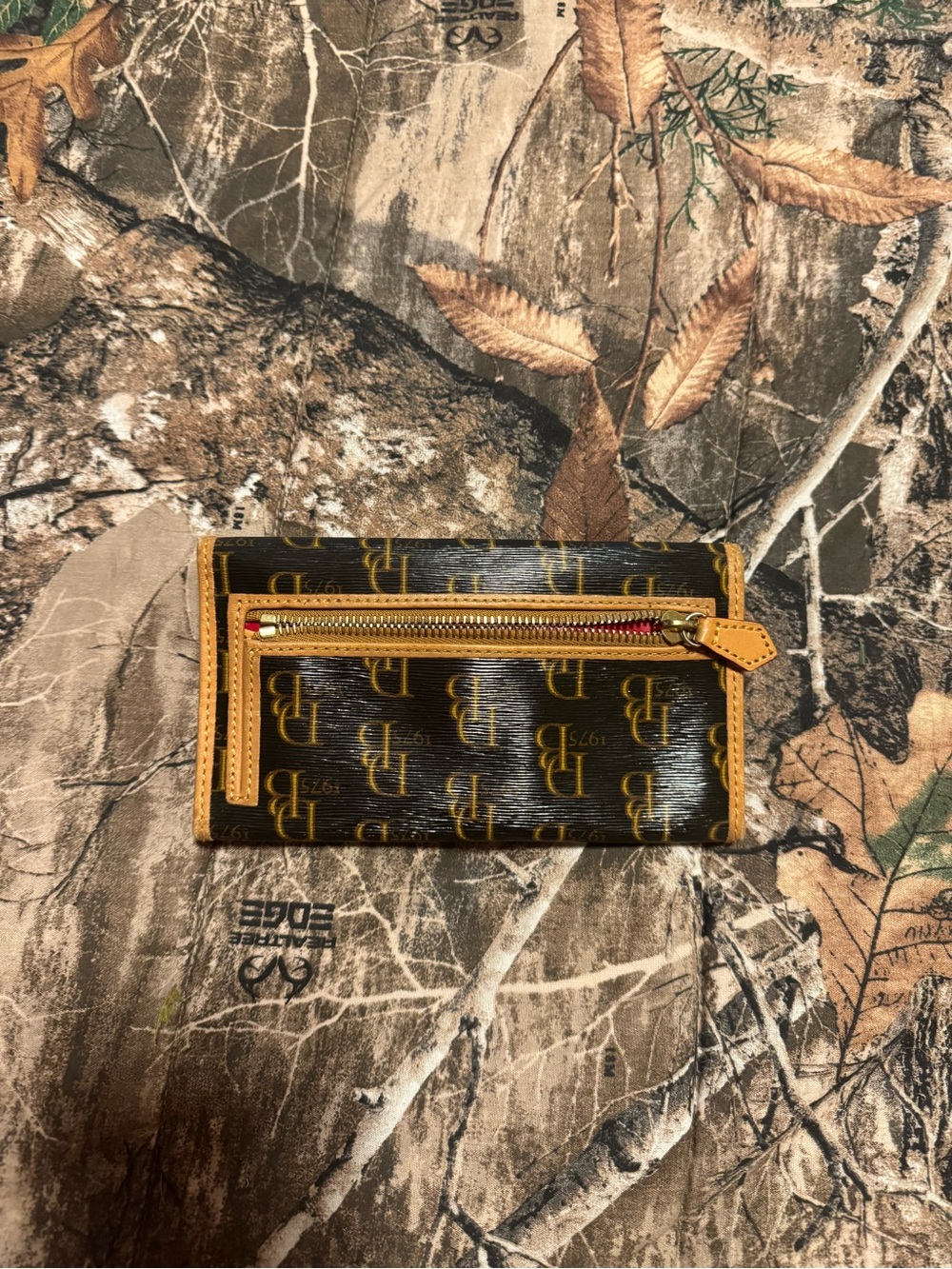 Dooney & Bourke Black and Tan Signature Continental Wallet - Picture 3 of 3